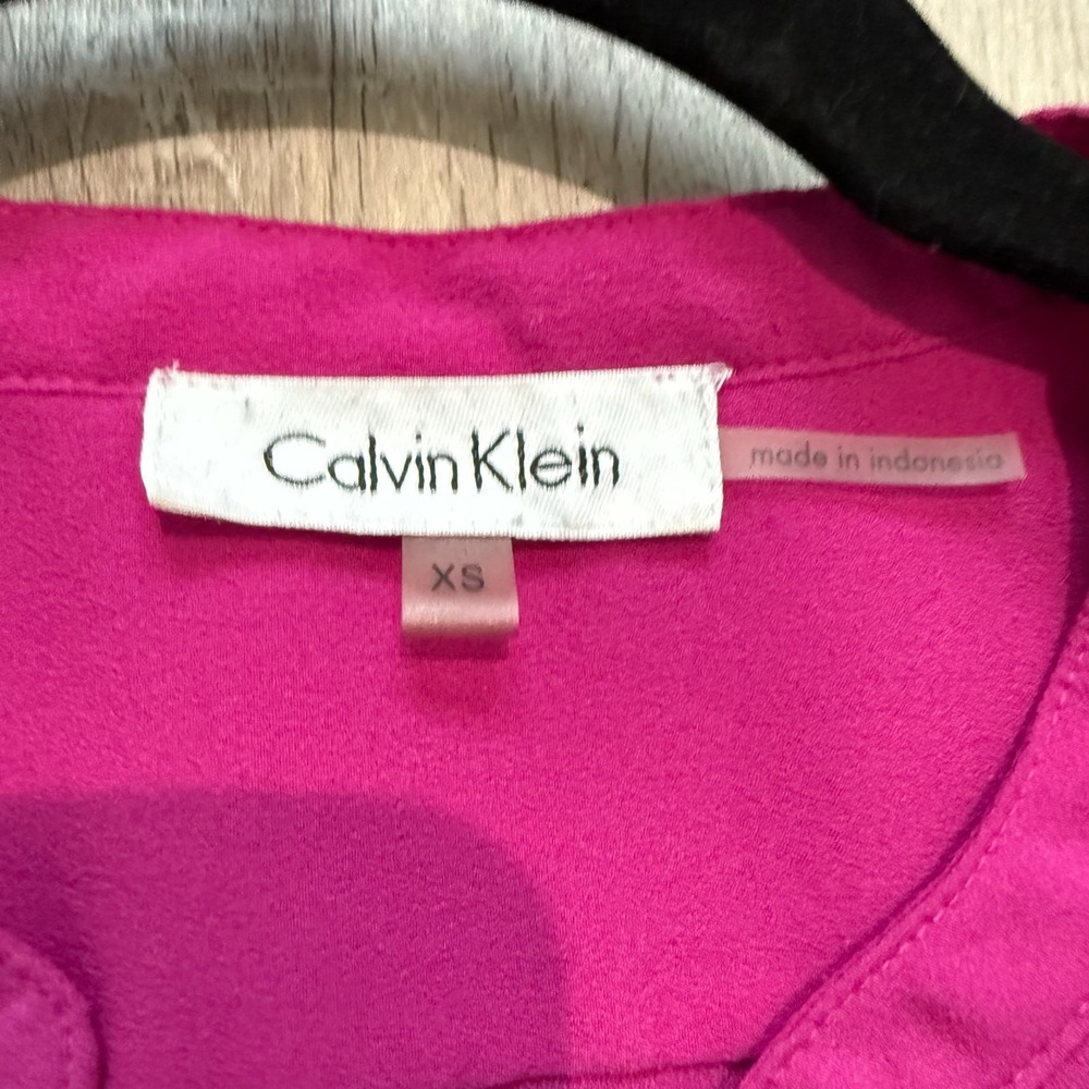 Calvin Klein Blouse Top Womens XS Fuchsia/Hot Pink Zipper-Pocket Roll Tab Sleeve - Picture 4 of 5